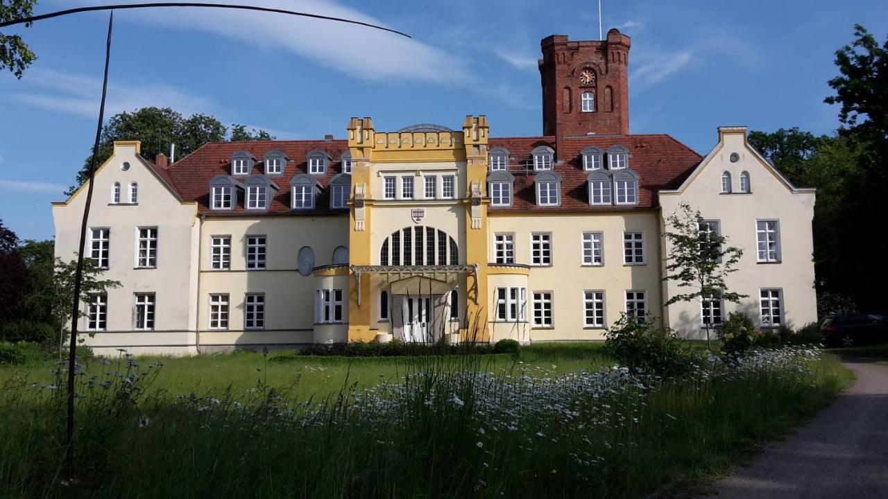 Schloss Lelkendorf, Fewo Gross Gievitz Экстерьер фото